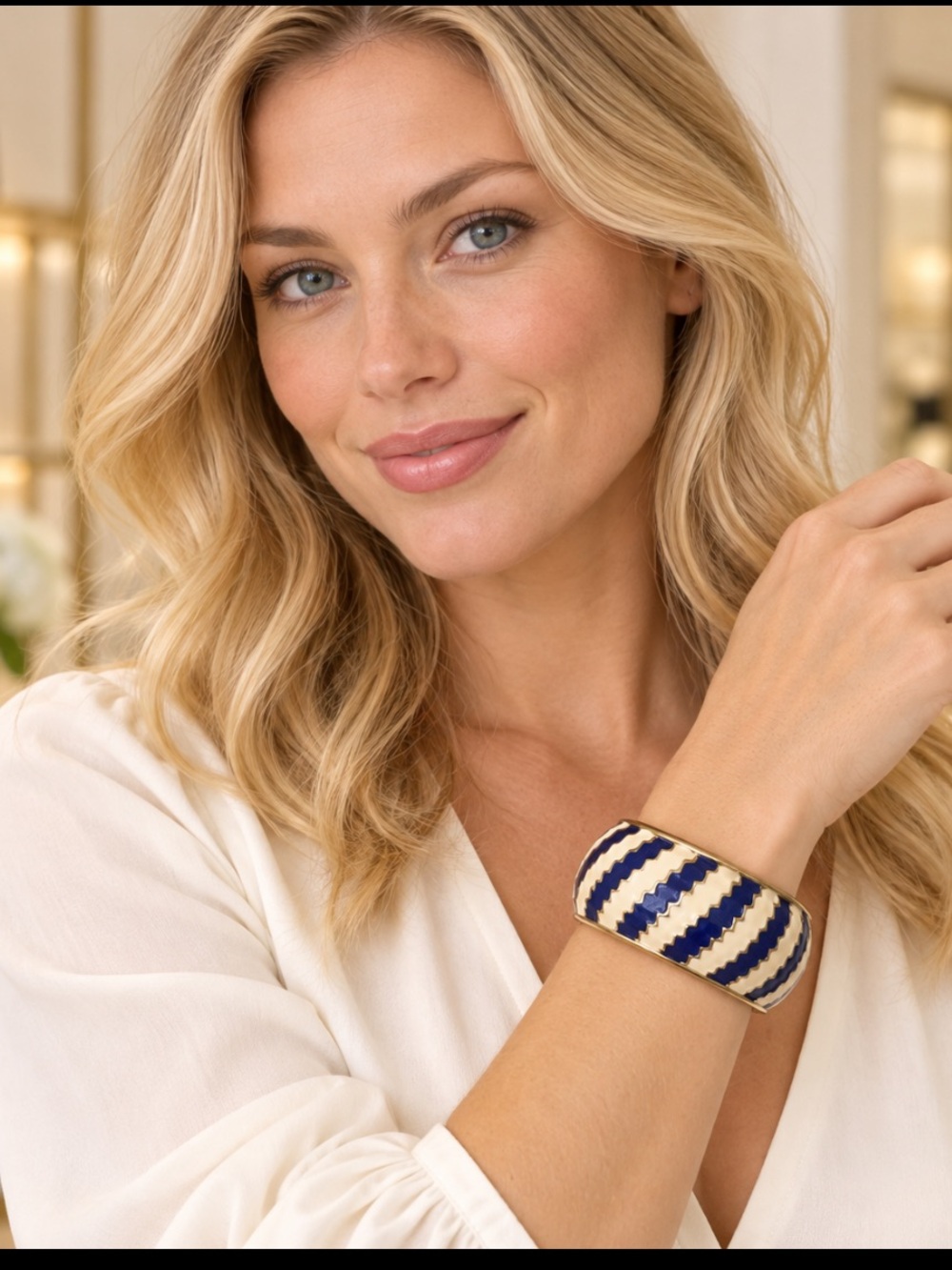 Amrita Singh Kimmy Striped Hinged Bangle Bracelet Blue Ivory Gold Tone Chunky